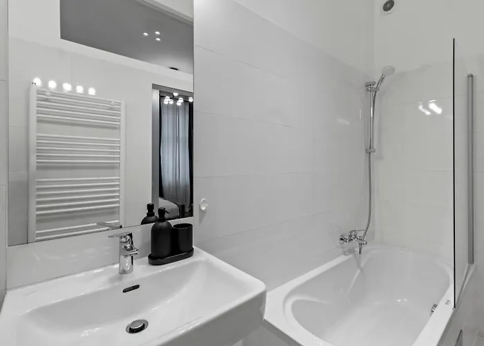 Cozy - 4 Min U6 Josefstaedterstrasse Vienna